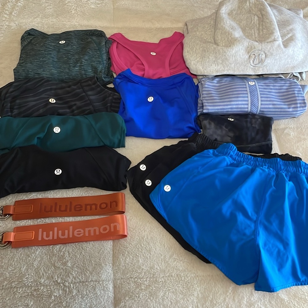 Lululemon 1-3 piece Mystery Box - Picture 8 of 12